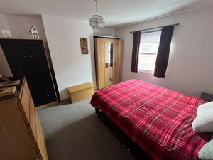 Bedroom- click for photo gallery